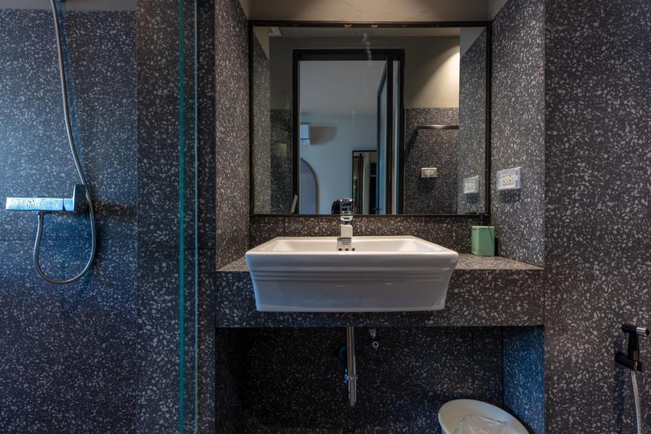 The Spades Private Residence Bangkok Esterno foto