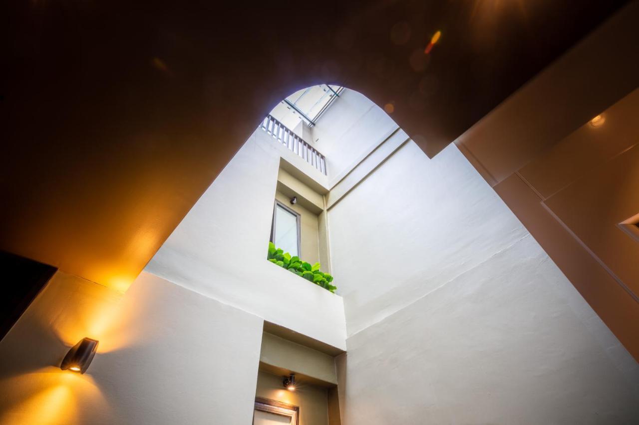 The Spades Private Residence Bangkok Esterno foto